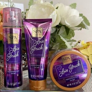 🆕🪻 SPA LUXURY “LOVE STRUCK” 3-PIECE BODY CARE COLLECTION. BRAND NEW! FULL SIZE.